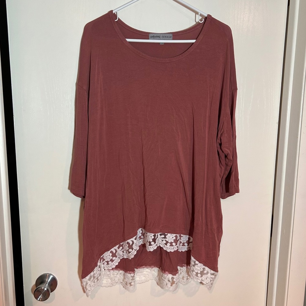Absolutely Famous Women's Tunic Top 1X‎ Mauve Pink Lace Trim Hi Low